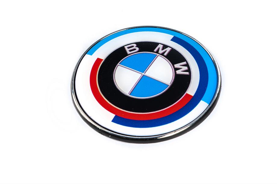 BMW řada 5 E39 1996–2003 Jubilejní emblém 78 mm (zadní) Image