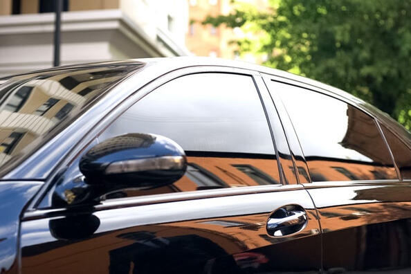 Tónování autoskel: praktické a estetické aspekty