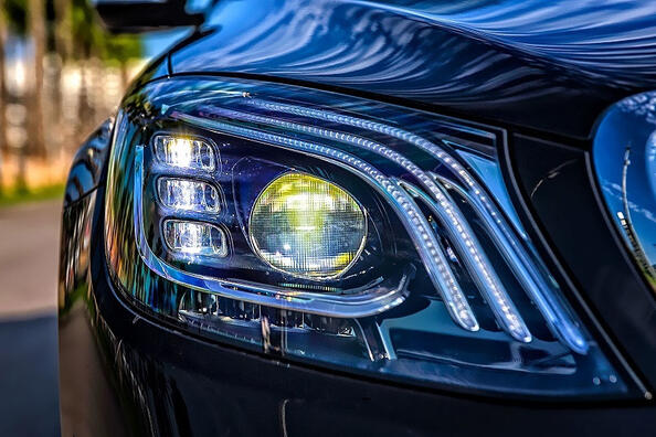 Jak vybrat nové světlomety pro auto?