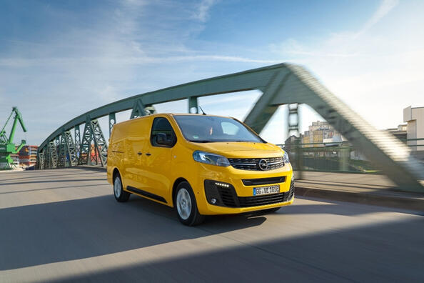 Opel Vivaro-e: elektrická dodávka pro práci i volný čas