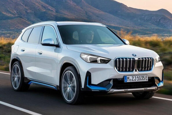 Recenze kompaktního elektrického crossoveru BMW iX1