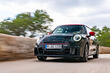 Recenze nabitého hatchbacku MINI John Cooper Works 3D třetí generace fotografie 2