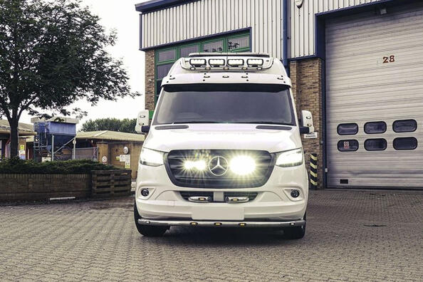 Specifika tuningu Mercedes Sprinter: užitečné doplňky