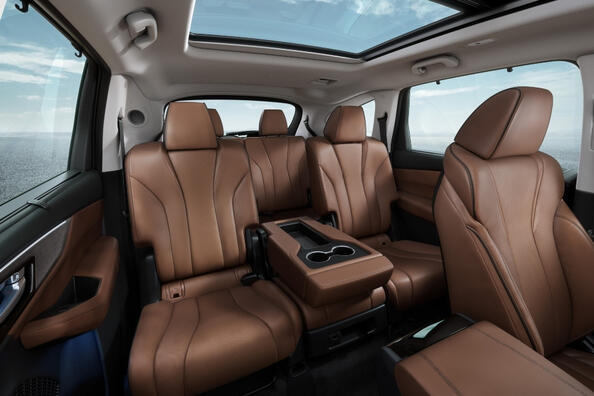 Acura MDX 4. generace: luxusní crossover s pokročilými technologiemi Fotografie 7