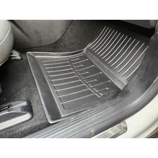 3D autokoberce Stingray (2 ks, polyuretan) fotografie 4