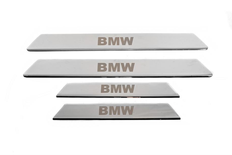 BMW řada 5 E39 1996–2003 Chromové kryty prahů V-2 (4 ks, Carmos) Image