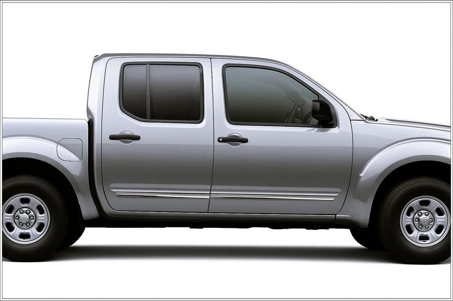 Nissan Navara 2006–2015 Nerezové lišty na dveře (4 ks) Image