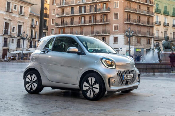 Smart EQ fortwo: stylový elektromobil do města