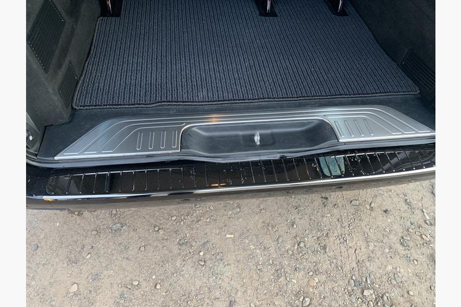 Mercedes Vito/V-class W447 2014– Ochranná lišta zadního nárazníku Carmos (nerez) Fotografie 5