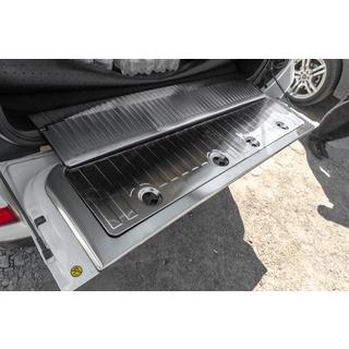 Sada vložek do kufru (nerez) Toyota Land Cruiser 200 2007–2021 fotografie 1