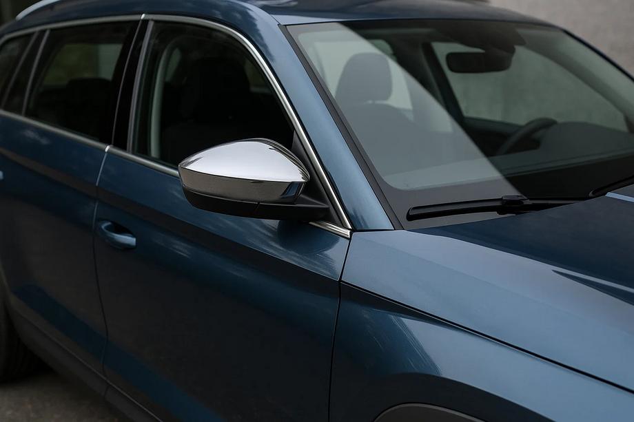 Skoda Kodiaq 2016–2023 Nerezové kryty zrcátek (2 ks) Carmos Image