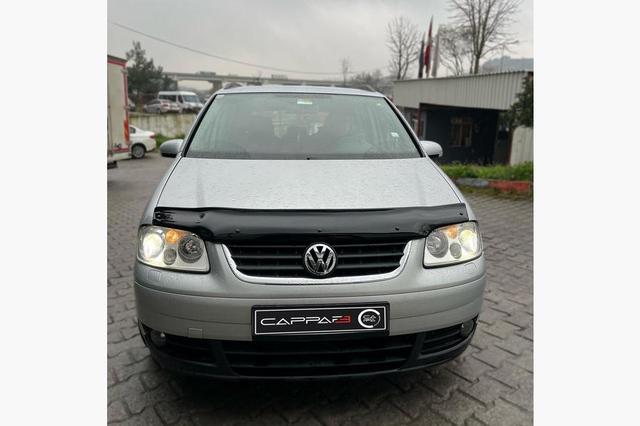 Volkswagen Touran 2003–2010 Deflektor kapoty EuroCap (2003-2006) Fotografie 1