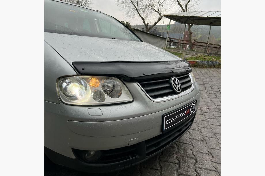 Volkswagen Touran 2003–2010 Deflektor kapoty EuroCap (2003-2006) Fotografie 3