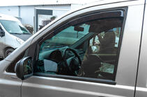 Mercedes Vito W639 2004–2014 Vkládací deflektory oken Niken Luxury (2 ks) fotografie 6