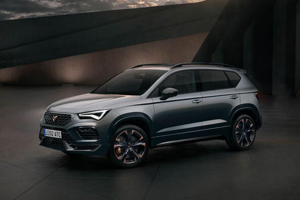 Recenze modernizovaného crossoveru Cupra Ateca
