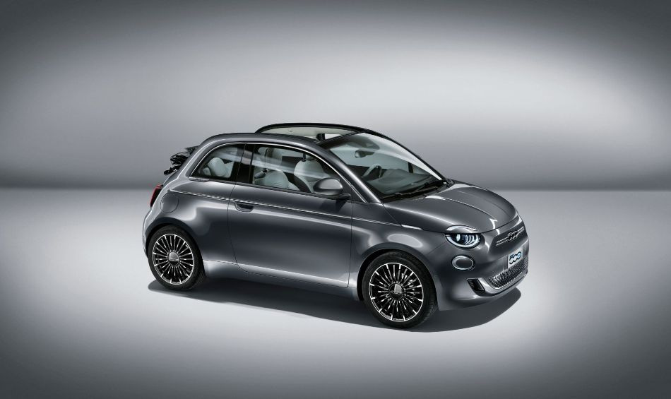 Fiat 500e Cabrio: stylový elektrický kabriolet do města