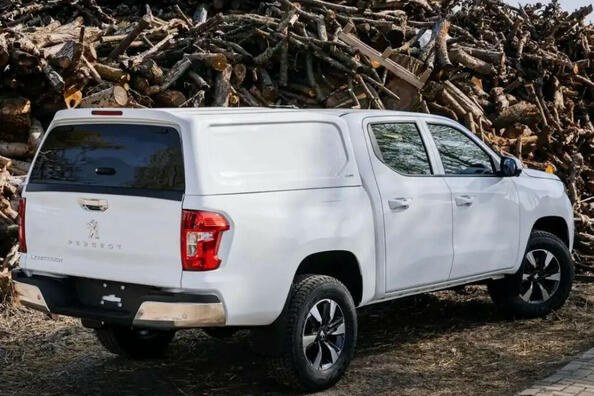 Čím zakrýt korbu pick-upu: spolehlivá ochrana nákladu