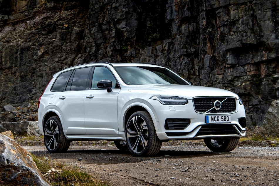 Volvo XC90: přehled modernizovaného SUV druhé generace