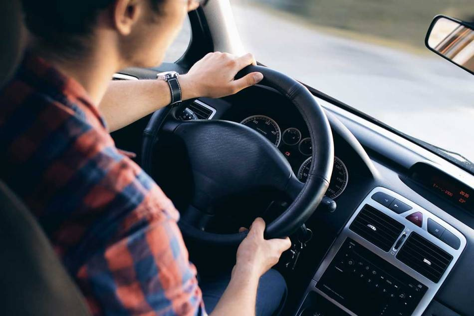 7 užitečných tipů pro motoristy pro každou situaci