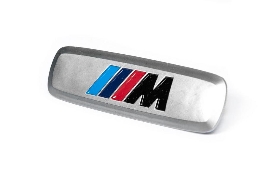 BMW Hliníkový emblém na autokoberce (1 ks, M Series) Fotografie 2
