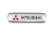 Mitsubishi Hliníkový štítek na autokoberce (1 ks) fotografie 1