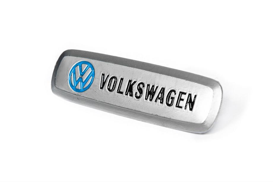 Volkswagen Hliníkový štítek na autokoberce (1 ks) Fotografie 2