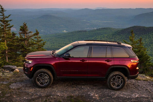 Jeep Grand Cherokee: recenze prémiového SUV