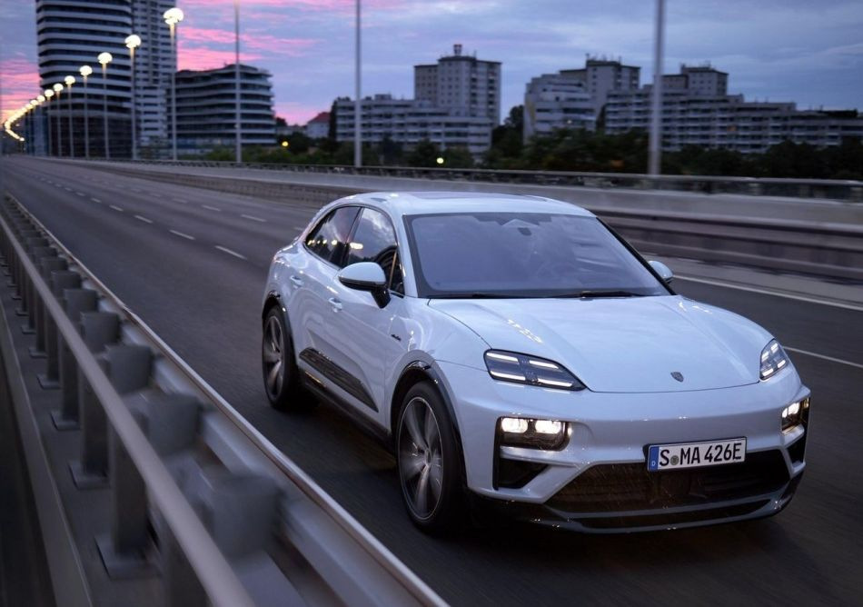 Recenze druhé generace crossoveru Porsche Macan Electric 2024