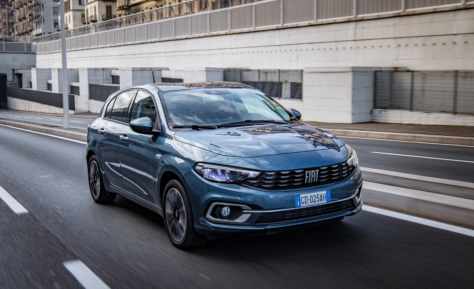 Fiat Tipo Hatchback: recenze dostupného hatchbacku