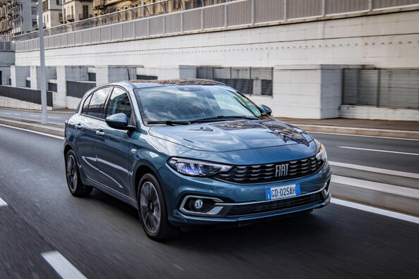 Fiat Tipo Hatchback: recenze dostupného hatchbacku