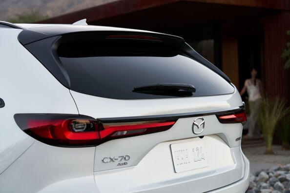 Recenze Mazda CX-70: prémiová kvalita a bezchybný interiér Fotografie 4