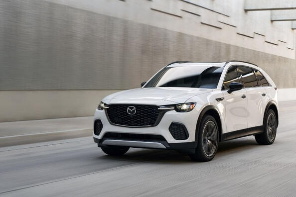 Recenze Mazda CX-70: prémiová kvalita a bezchybný interiér Fotografie 3
