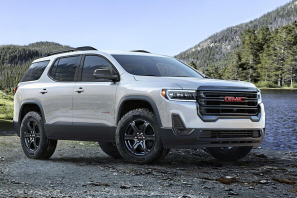 Recenze crossoveru GMC Acadia II. generace