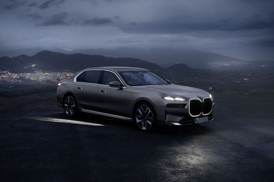 BMW i7: luxusní elektromobil pro fanoušky technologií
