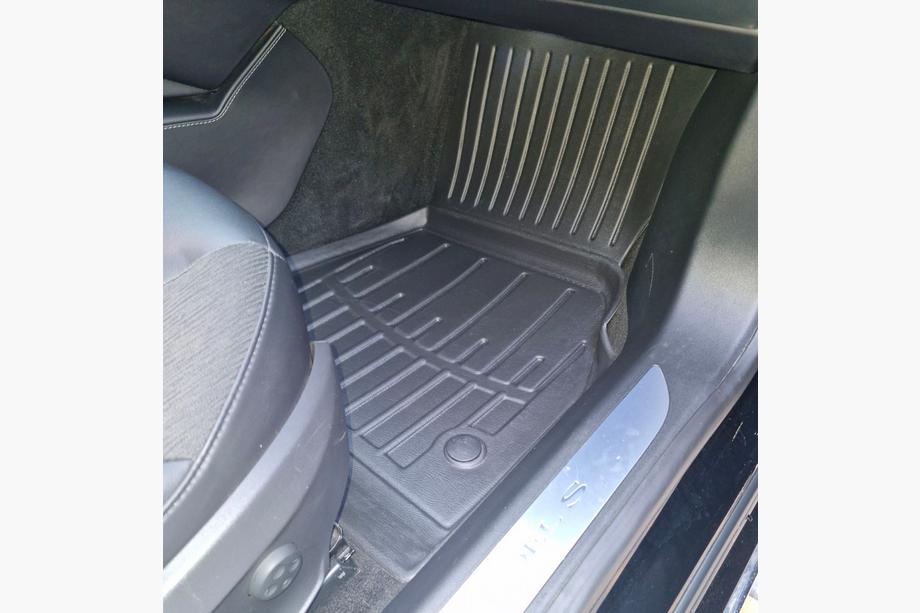 Tesla Model S 2012– Gumové autokoberce do interiéru Stingray 3D (2012-2021) Image