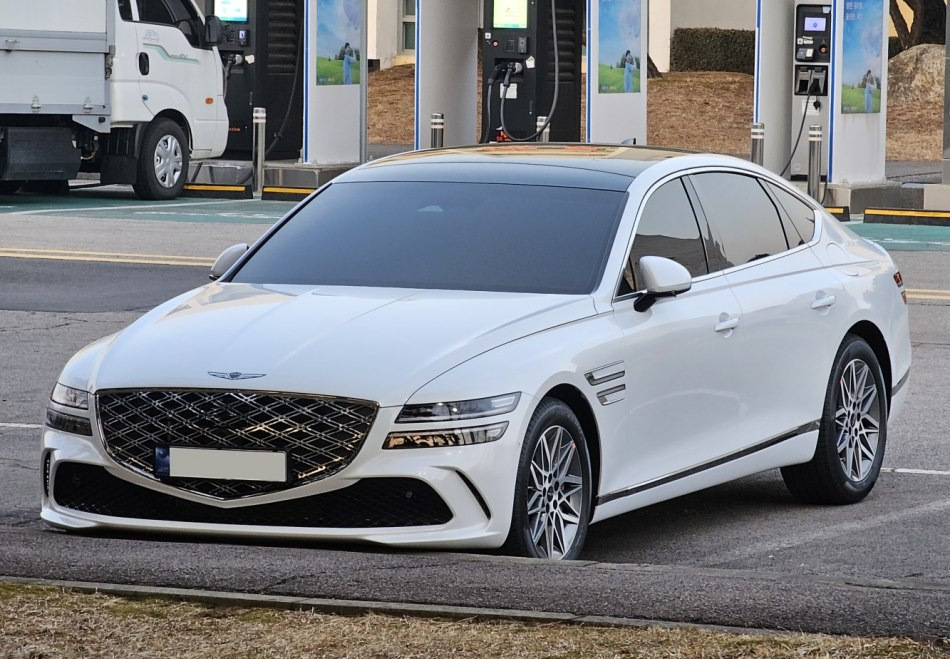 Test Genesis G80 2023: modernizovaný korejský prémiový sedan je ještě výraznější