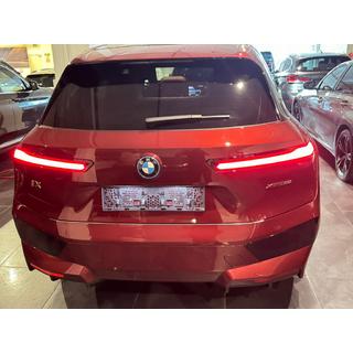 Ochranná lišta zadního nárazníku Carmos (nerez) BMW iX (I20) 2022– fotografie 4