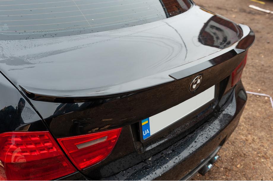 BMW řady 3 E90/E91 2005–2011 Spoiler ve stylu M4 (pro E90, k lakování) Fotografie 2