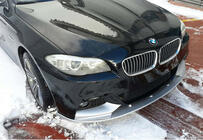 BMW řada 5 F10/F11 2010–2016 Přední lip spoiler na nárazník DPT Lip V-2 (pro M-Performance, lesklá černá) fotografie 2
