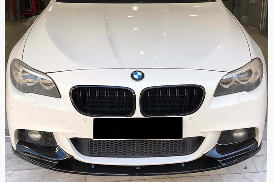 BMW řada 5 F10/F11 2010–2016 Přední lip spoiler na nárazník DPT Lip V-2 (pro M-Performance, lesklá černá) Image