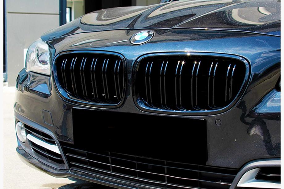 BMW řada 5 F10/F11 2010–2016 Ledvinky M-Look (černý lesk) Image