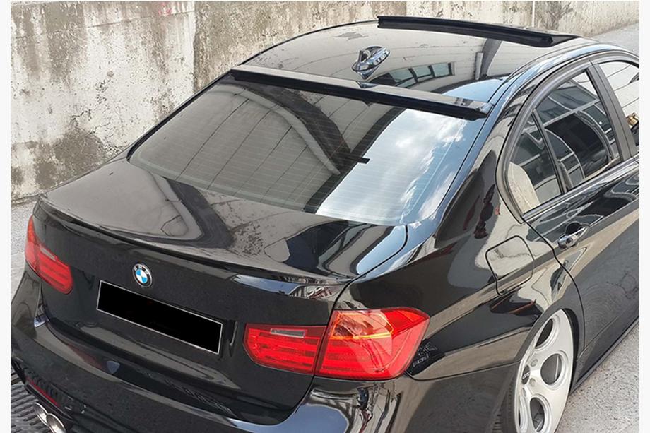 BMW řada 3 F30/F31 2012–2019 Spoilerová lišta DPT (pro F30/F80, černý lesk) Image