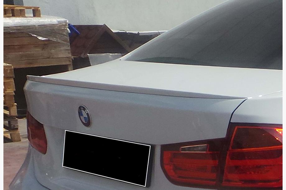 BMW řada 3 F30/F31 2012–2019 M3 Style spoiler (pro F30/F80, lesklá černá) Fotografie 6