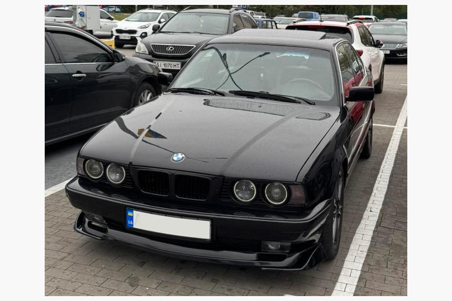 Univerzální přední lip spoiler DPT V-1 (ABS) (2 ks) (lesklá černá) Fotografie 3