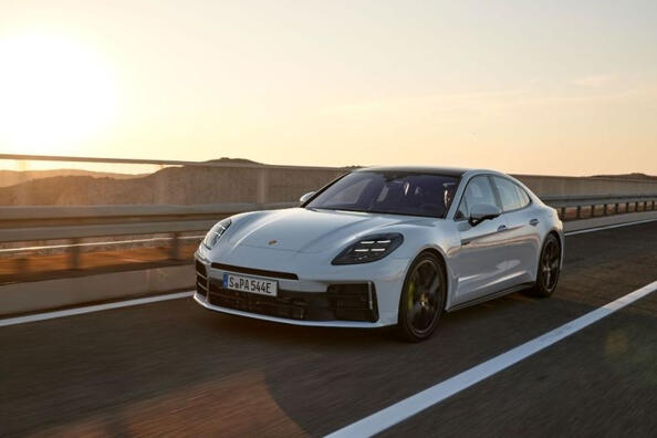 Porsche Panamera 2024: evoluce sportovního vozu
