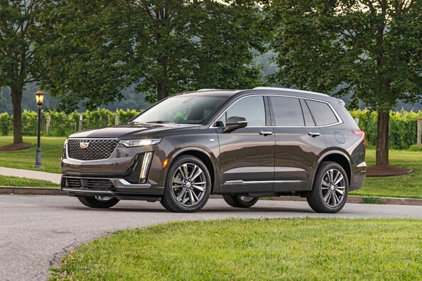 Recenze luxusního středně velkého crossoveru Cadillac XT6