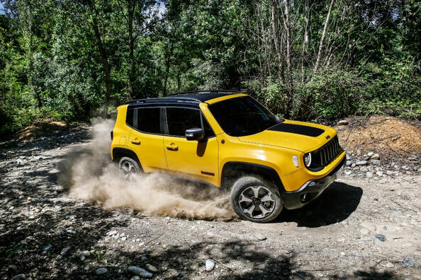 Recenze faceliftované verze crossoveru Jeep Renegade