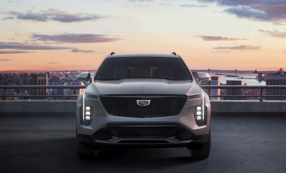 Recenze Cadillac XT4 2024: stylová modernizace