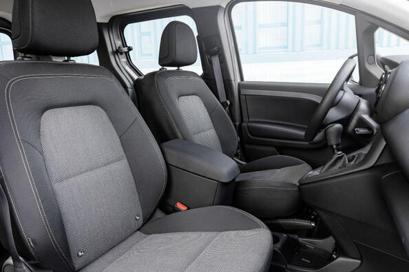 Mercedes-Benz Citan Combi: praktický a pohodlný kompaktní MPV Fotografie 6