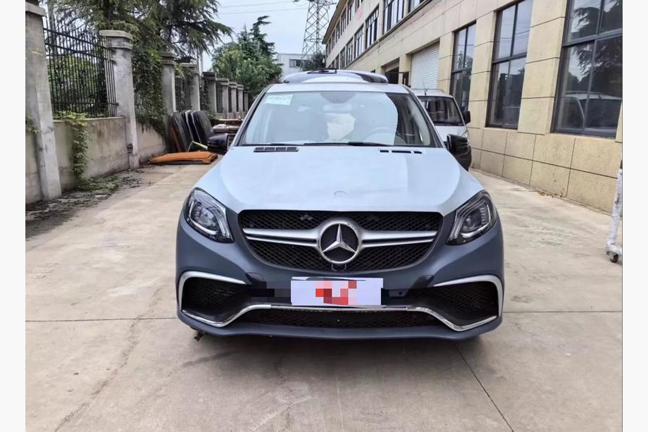 Mercedes ML W164 2005–2011 Restylingový body kit pro W166 GLE63 AMG Fotografie 6